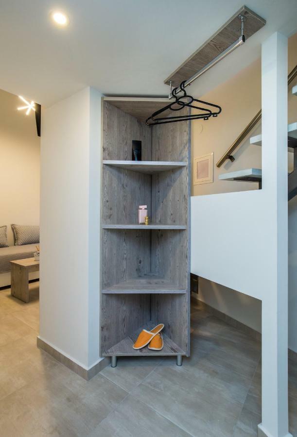 Mr & Mrs K Lofts Potos Exterior foto