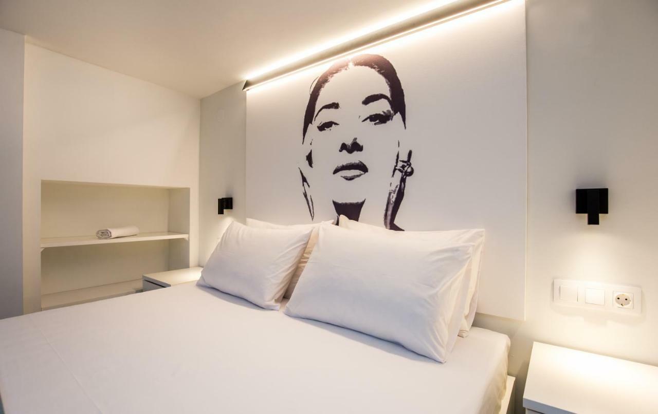 Mr & Mrs K Lofts Potos Exterior foto